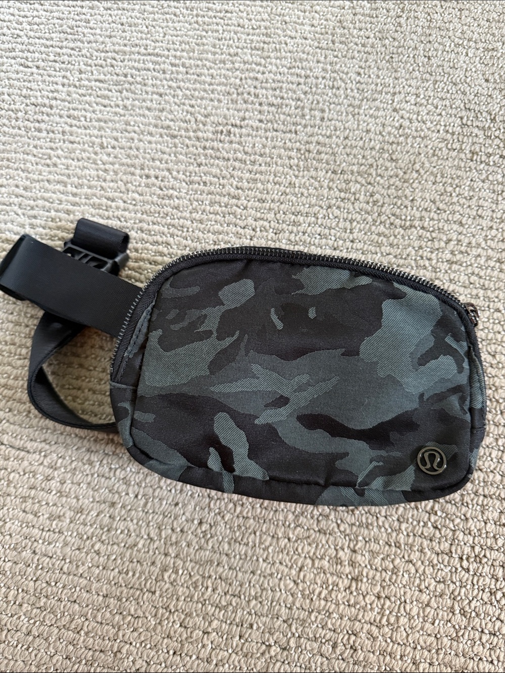 lululemon athletica  Black Camo Hip Pack